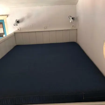 Plesner House, Greece * シミ